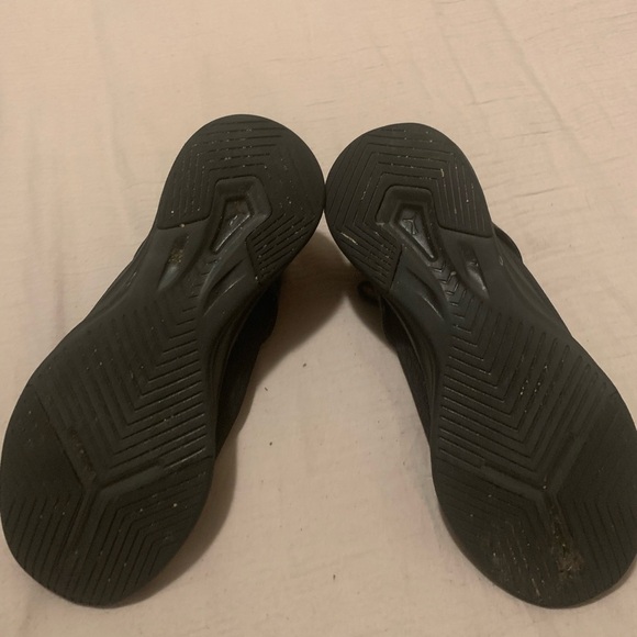 Puma Black Athletic Shoes - Picture 4 of 7